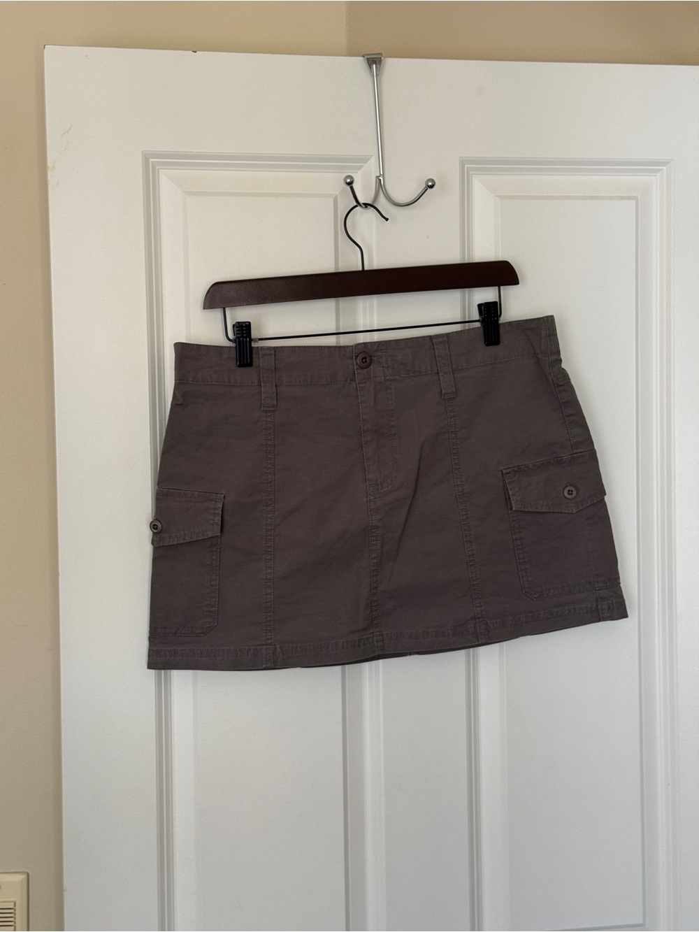 Empyre Brand Casual Cargo Mini Skirt in Grey Size Large